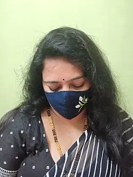 Snapshot of neelu-hoty chatting on May 7, 2026, 4:10 pm neelu-hoty online show from May 7, 2026, 4:10 pm