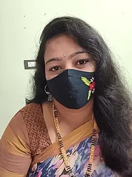 neelu-hoty online show from October 15, 2025, 3:31 pm