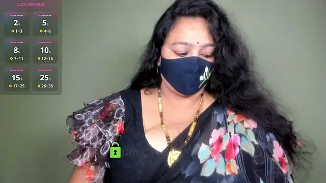 Snapshot of neelu-hoty chatting on July 4, 2026, 3:05 pm neelu-hoty online show from July 4, 2026, 3:05 pm