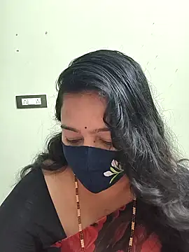 neelu-hoty online show from March 31, 2026, 5:04 pm