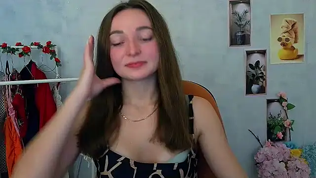 Snapshot of _Barbie_Kiss_ chatting on December 1, 2025, 12:28 pm Barbie Kiss online show from December 1, 2025, 12:28 pm