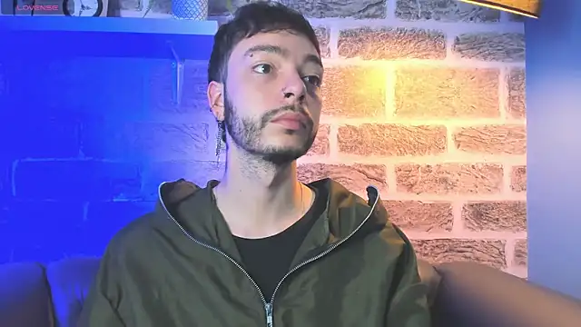 Snapshot of noah_ricci chatting on November 6, 2025, 12:09 pm noah ricci online show from November 6, 2025, 12:09 pm