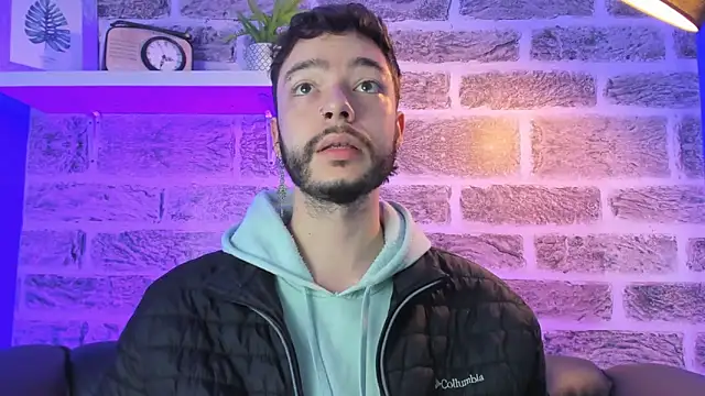 Snapshot of noah_ricci chatting on December 20, 2025, 12:08 pm noah ricci online show from December 20, 2025, 12:08 pm