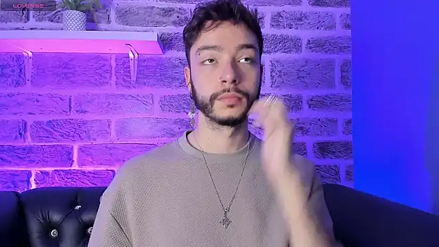 Snapshot of noah_ricci chatting on January 17, 2026, 12:09 pm noah ricci online show from January 17, 2026, 12:09 pm