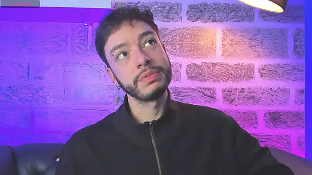 Snapshot of noah_ricci chatting on November 17, 2025, 1:09 am noah ricci online show from November 17, 2025, 1:09 am