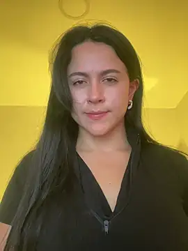 CoralineKam1 online show from February 23, 2025, 6:34 pm