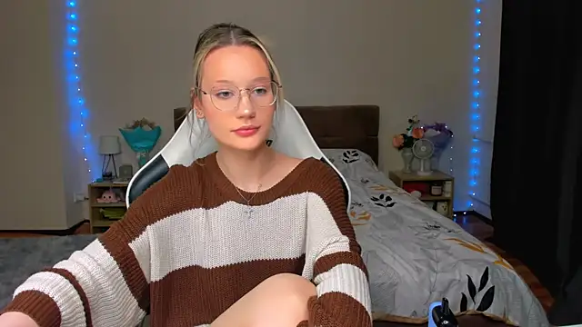 Snapshot of DearLia chatting on October 26, 2025, 8:31 pm DearLia online show from October 26, 2025, 8:31 pm