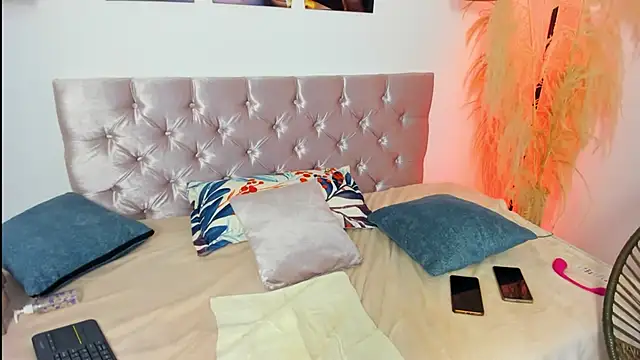 Snapshot of alanavega11 chatting on October 25, 2025, 1:12 pm alanavega11 online show from October 25, 2025, 1:12 pm