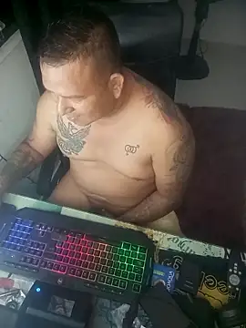 siatodo02 online show from March 13, 2025, 1:43 am