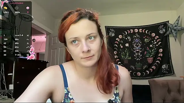 Aria Fields online show from June 4, 2026, 4:44 pm