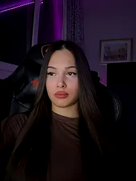 EricaWalls online show from November 8, 2025, 11:30 pm