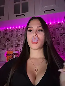 Snapshot of EricaWalls chatting on March 21, 2025, 5:12 pm EricaWalls online show from March 21, 2025, 5:12 pm