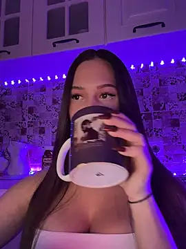 Snapshot of EricaWalls chatting on February 2, 2025, 7:46 pm EricaWalls online show from February 2, 2025, 7:46 pm