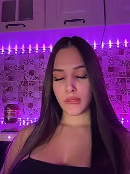 Snapshot of EricaWalls chatting on February 10, 2025, 12:08 am EricaWalls online show from February 10, 2025, 12:08 am