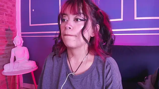 Snapshot of vanelope11 chatting on February 23, 2026, 2:24 am vanelope11 online show from February 23, 2026, 2:24 am