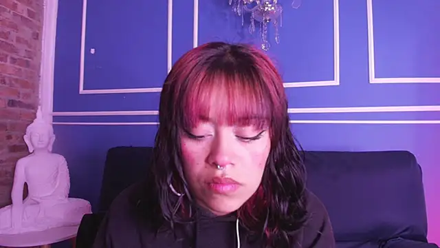 Snapshot of vanelope11 chatting on February 1, 2026, 2:32 am vanelope11 online show from February 1, 2026, 2:32 am