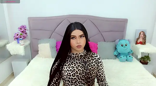 michell madisonn online show from March 4, 2025, 4:09 pm