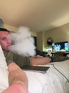 PeytonJohnn online show from March 3, 2026, 11:45 pm