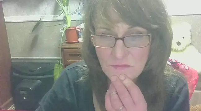 Snapshot of Manulyonok51 chatting on January 10, 2025, 2:04 am Manulyonok51 online show from January 10, 2025, 2:04 am