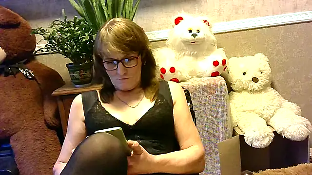 Snapshot of Manulyonok51 chatting on September 9, 2025, 4:22 am Manulyonok51 online show from September 9, 2025, 4:22 am