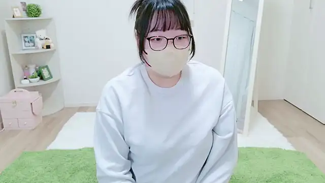 Snapshot of o-Aya-o chatting on February 11, 2025, 3:18 pm o-Aya-o online show from February 11, 2025, 3:18 pm