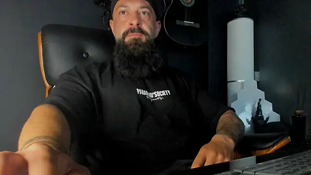 Snapshot of axxelrich_ chatting on September 12, 2025, 4:34 am axxelrich online show from September 12, 2025, 4:34 am