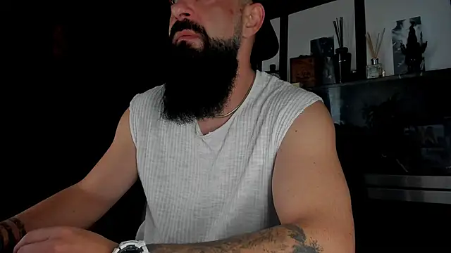 Snapshot of axxelrich_ chatting on October 12, 2025, 6:15 am axxelrich online show from October 12, 2025, 6:15 am