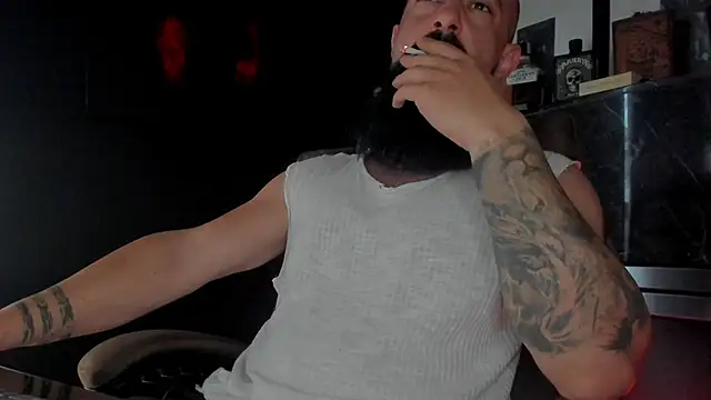 Snapshot of axxelrich_ chatting on October 4, 2025, 6:48 am axxelrich online show from October 4, 2025, 6:48 am