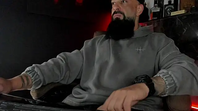 Snapshot of axxelrich_ chatting on September 29, 2025, 4:41 am axxelrich online show from September 29, 2025, 4:41 am