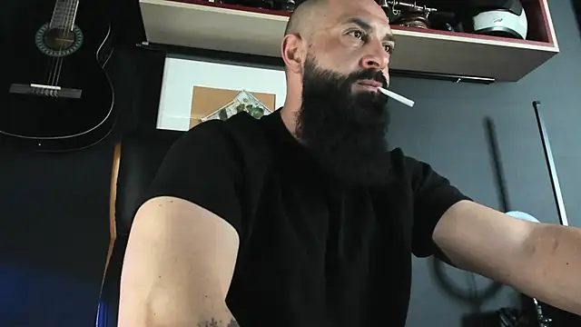 Snapshot of axxelrich_ chatting on February 10, 2025, 9:58 am axxelrich online show from February 10, 2025, 9:58 am