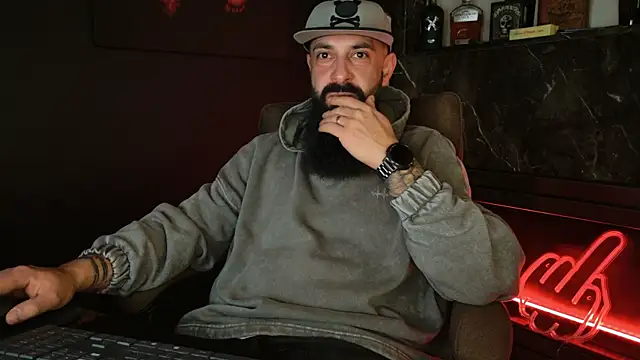 axxelrich  online show from December 19, 2025, 4:49 am