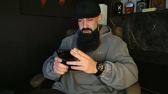 Snapshot of axxelrich_ chatting on November 19, 2025, 5:29 am axxelrich online show from November 19, 2025, 5:29 am