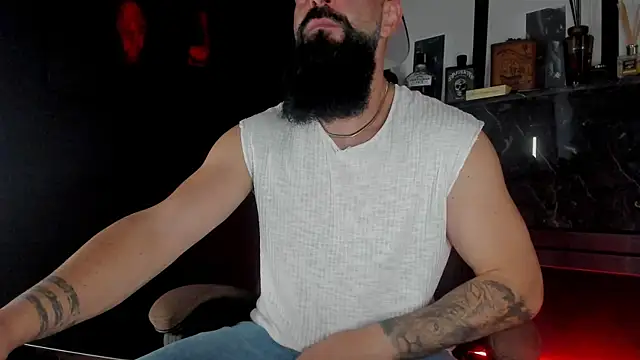 Snapshot of axxelrich_ chatting on October 11, 2025, 5:19 am axxelrich online show from October 11, 2025, 5:19 am