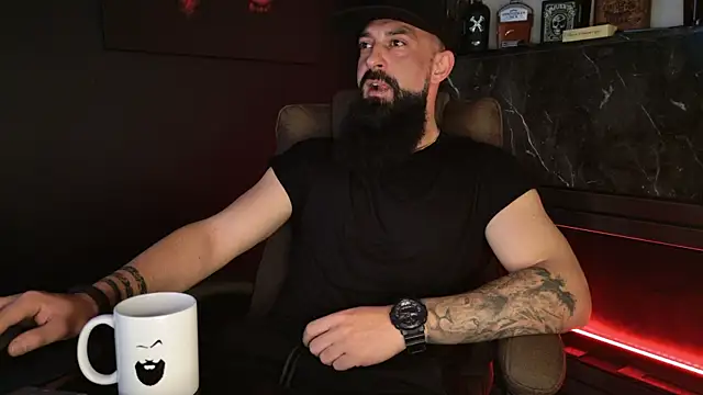 Snapshot of axxelrich_ chatting on November 15, 2025, 6:17 am axxelrich online show from November 15, 2025, 6:17 am