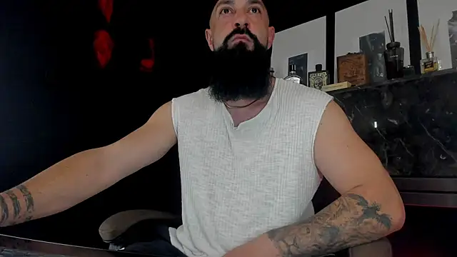 Snapshot of axxelrich_ chatting on October 15, 2025, 9:45 pm axxelrich online show from October 15, 2025, 9:45 pm