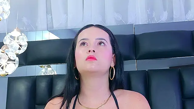 DahianaMoss online show from March 22, 2026, 12:07 pm