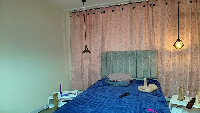 Snapshot of VioletaScott_ chatting on October 23, 2025, 1:21 pm VioletaScott online show from October 23, 2025, 1:21 pm