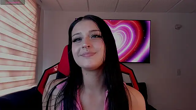 Snapshot of Charlotte_greys chatting on September 24, 2025, 8:37 pm Charlotte greys online show from September 24, 2025, 8:37 pm