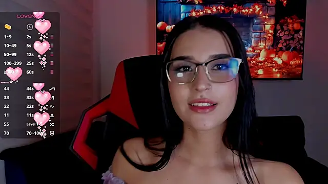 Snapshot of Charlotte_greys chatting on October 14, 2025, 10:53 pm Charlotte greys online show from October 14, 2025, 10:53 pm