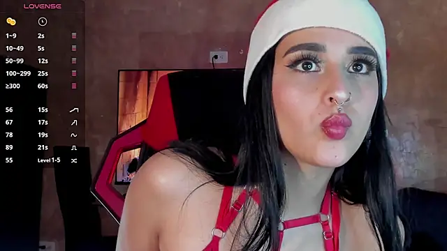 Snapshot of Charlotte_greys chatting on December 25, 2024, 1:42 am Charlotte greys online show from December 25, 2024, 1:42 am