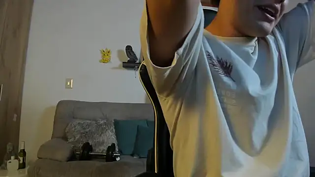 Snapshot of julian_wallace chatting on November 6, 2025, 2:37 am julian wallace online show from November 6, 2025, 2:37 am