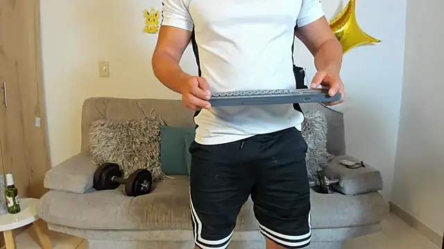 Snapshot of julian_wallace chatting on November 20, 2025, 2:40 pm julian wallace online show from November 20, 2025, 2:40 pm