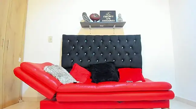 Snapshot of julian_wallace chatting on March 21, 2025, 9:12 pm julian wallace online show from March 21, 2025, 9:12 pm