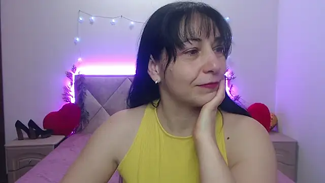 Snapshot of LiluGrants chatting on February 2, 2026, 7:13 pm LiluGrants online show from February 2, 2026, 7:13 pm