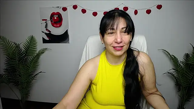 Snapshot of LiluGrants chatting on February 19, 2026, 7:22 pm LiluGrants online show from February 19, 2026, 7:22 pm