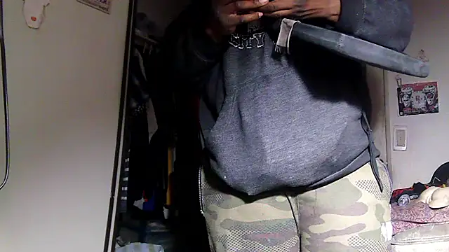 Snapshot of HBYAM chatting on November 11, 2025, 10:10 am HBYAM online show from November 11, 2025, 10:10 am