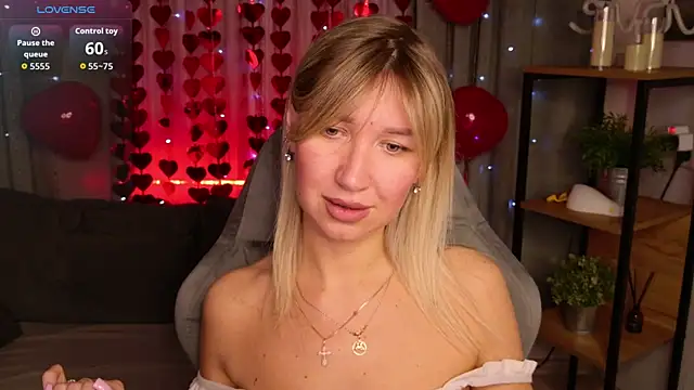 MilaBott online show from February 10, 2026, 7:24 pm