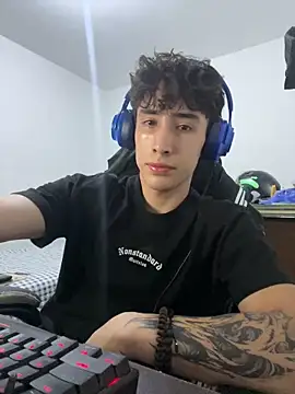 gojo satoru 18 online show from February 27, 2026, 11:59 pm