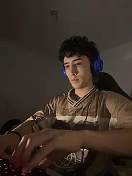 gojo satoru 18 online show from November 14, 2025, 5:33 am