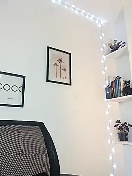 helena smith online show from February 10, 2025, 5:03 am